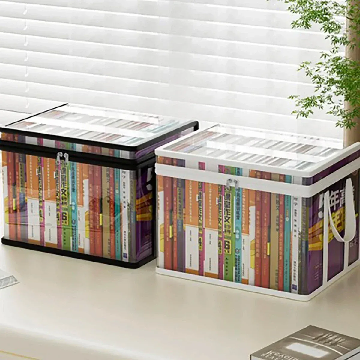 Vue détaillée de la boîte de rangement transparente