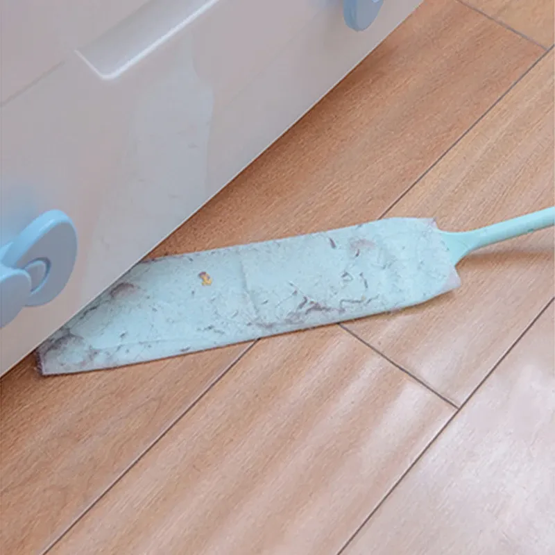 Brosse anti-poussière à long manche avec 10 chiffons non tissés pour le nettoyage de la maison - Image 1
