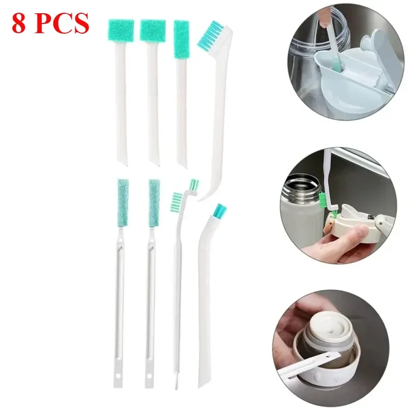 Utilisation de la brosse sur une bouteille