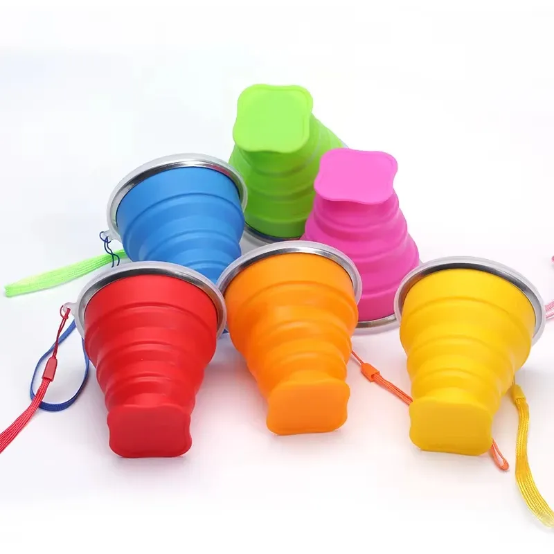 Tasse pliante en silicone, ambiance extérieure