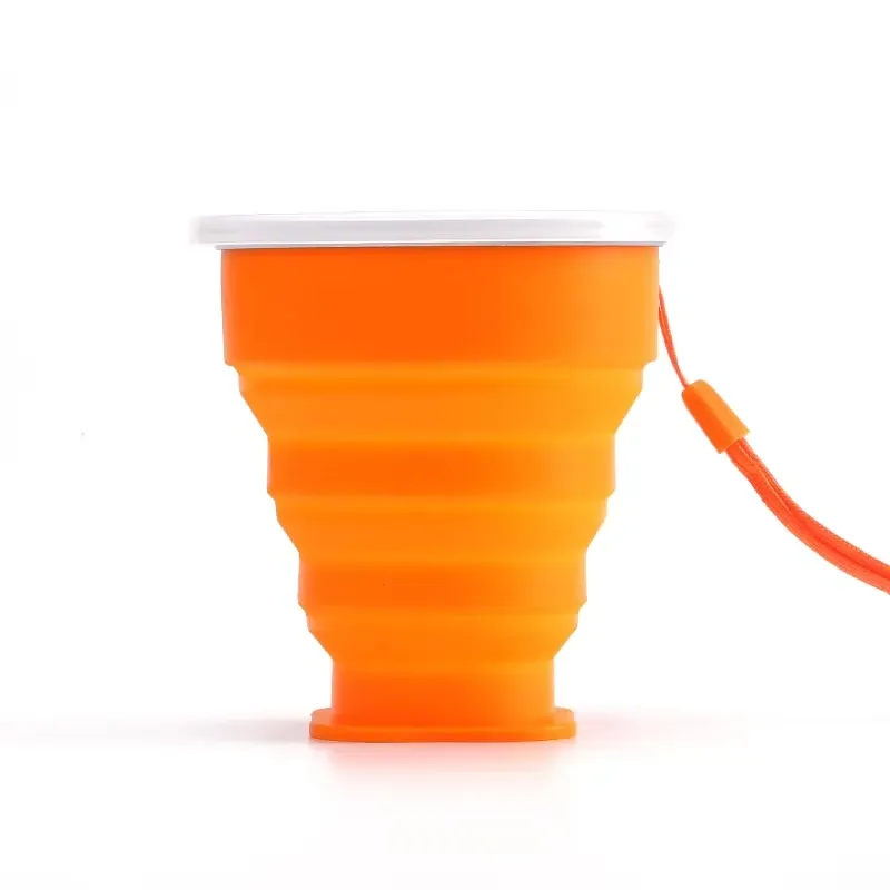 Tasse pliable en silicone avec couvercle, format voyage 200 ml 12