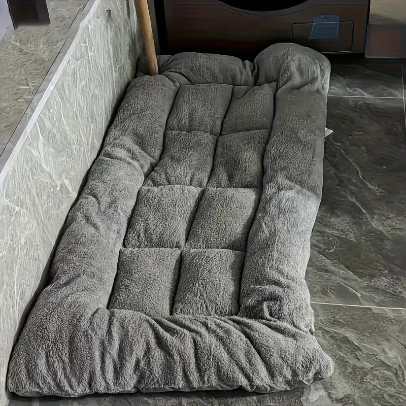 Grand lit canapé en peluche pour chien, coussin pour chat, niche pour chien, tapis de cage, tapis épais et ultra-doux en polyester pour animaux de compagnie. 5