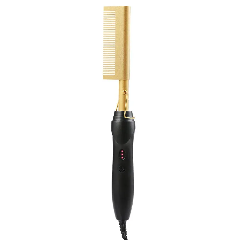 Coiffure lissée réalisée avec le peigne lisseur