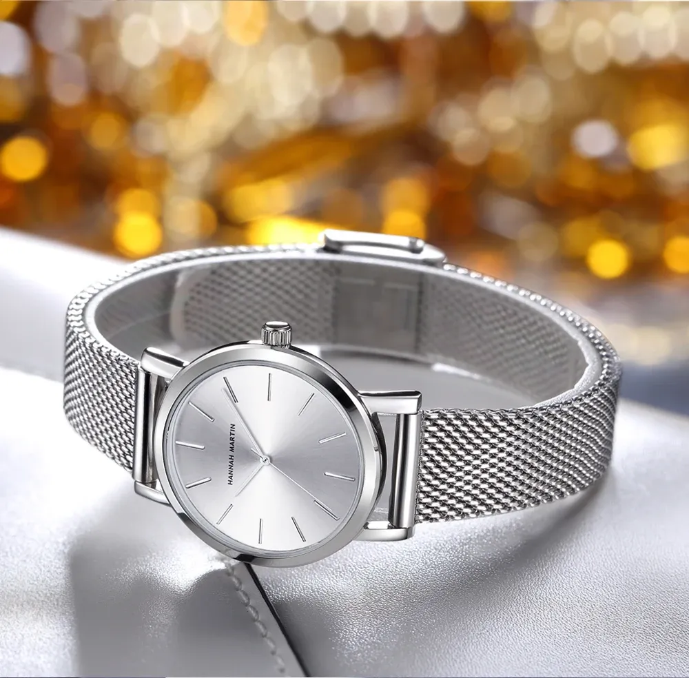 Montre femme or rose, vue de profil