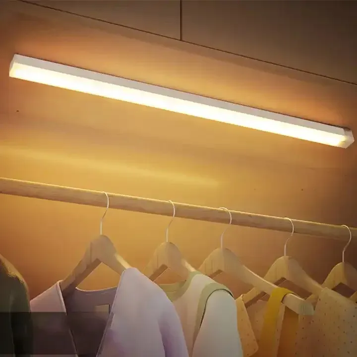 Veilleuse LED, finition soignée