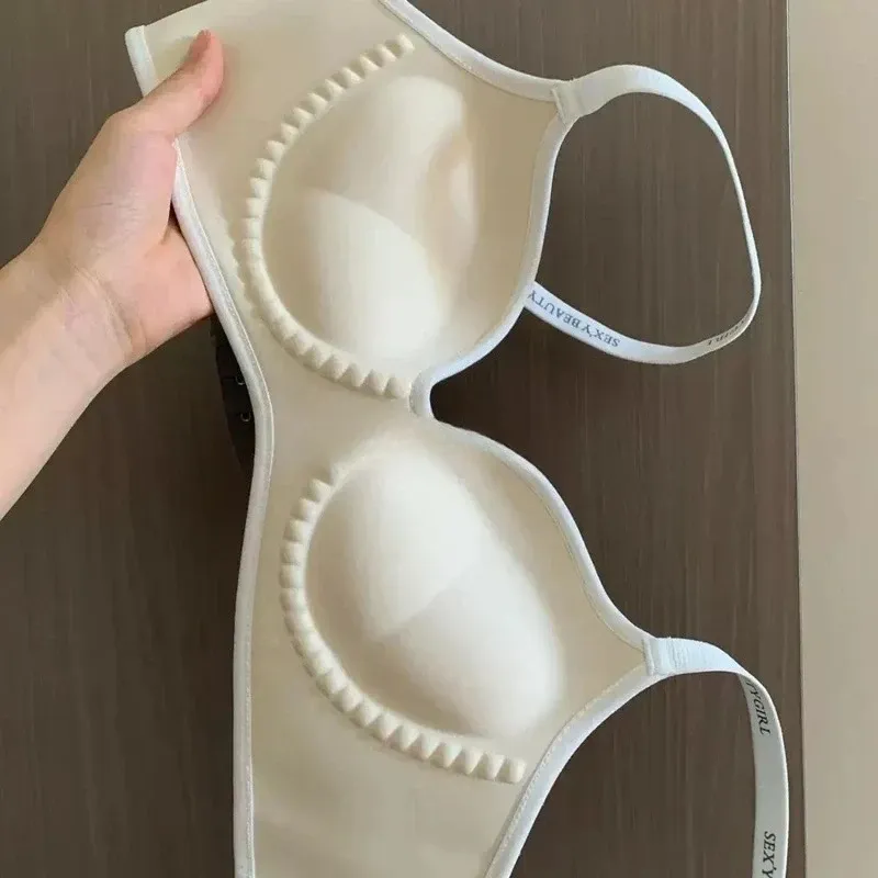 Soutien-gorge push-up en situation