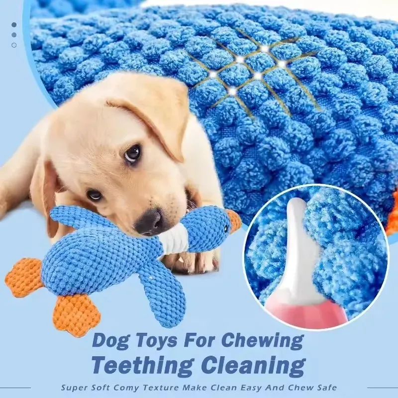 Jouet en peluche pour animaux de compagnie, en situation