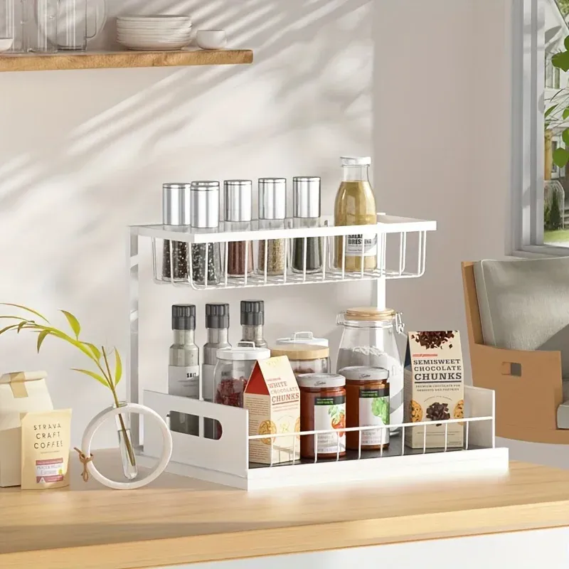 Étagère installée dans la cuisine