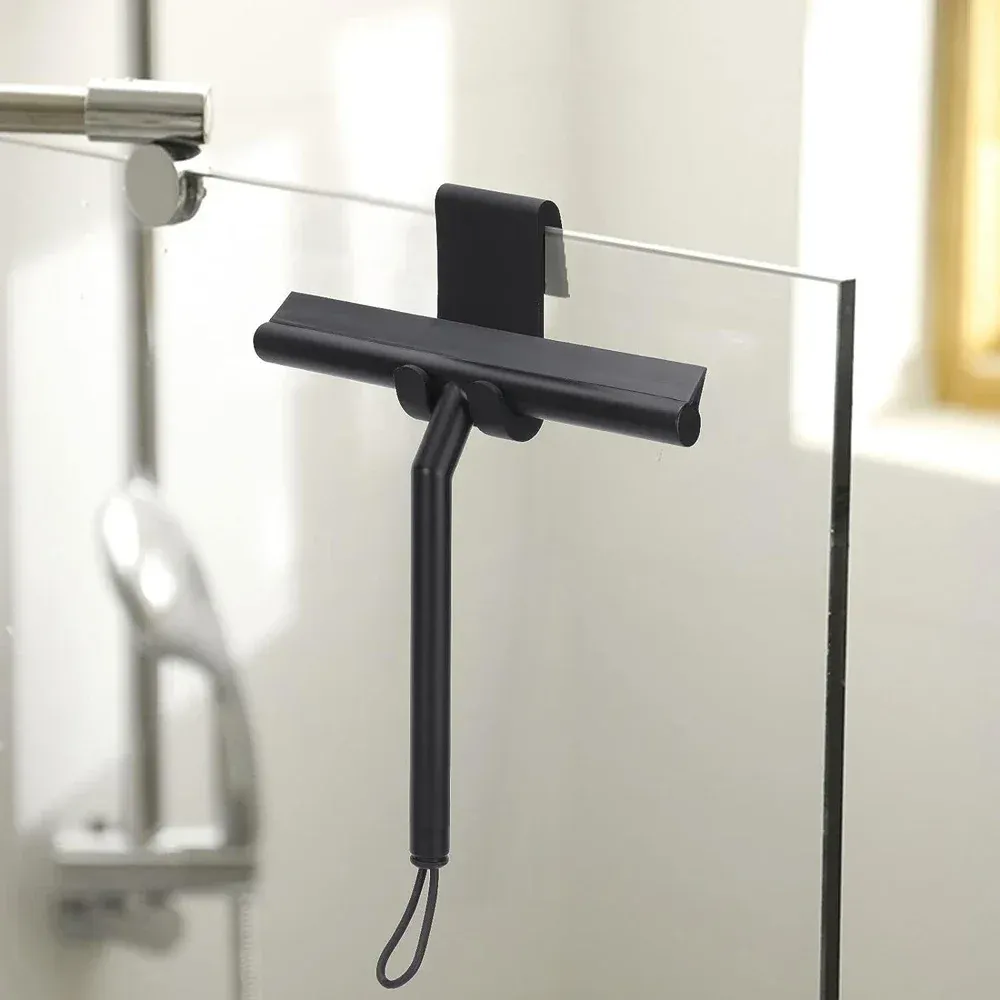 Raclette de douche, usage sur vitres de voiture