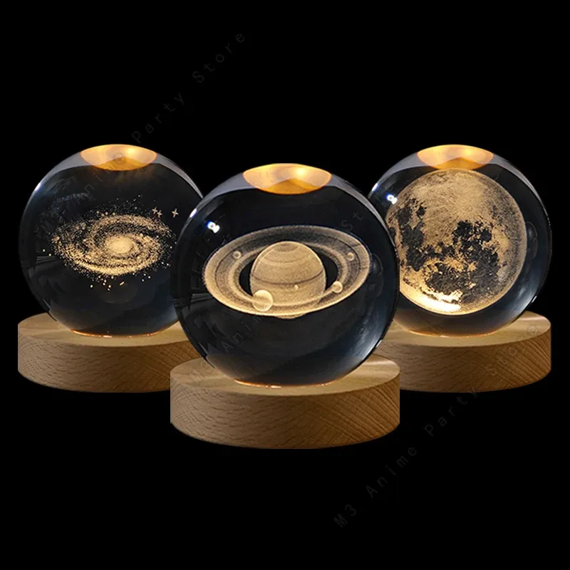 Détail de la gravure de la boule de cristal
