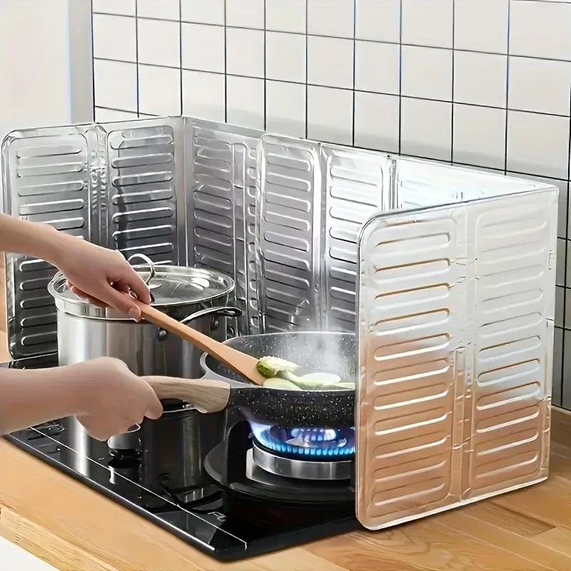 Protection anti-éclaboussures pliable en aluminium pour cuisinière à gaz, vue d'ensemble