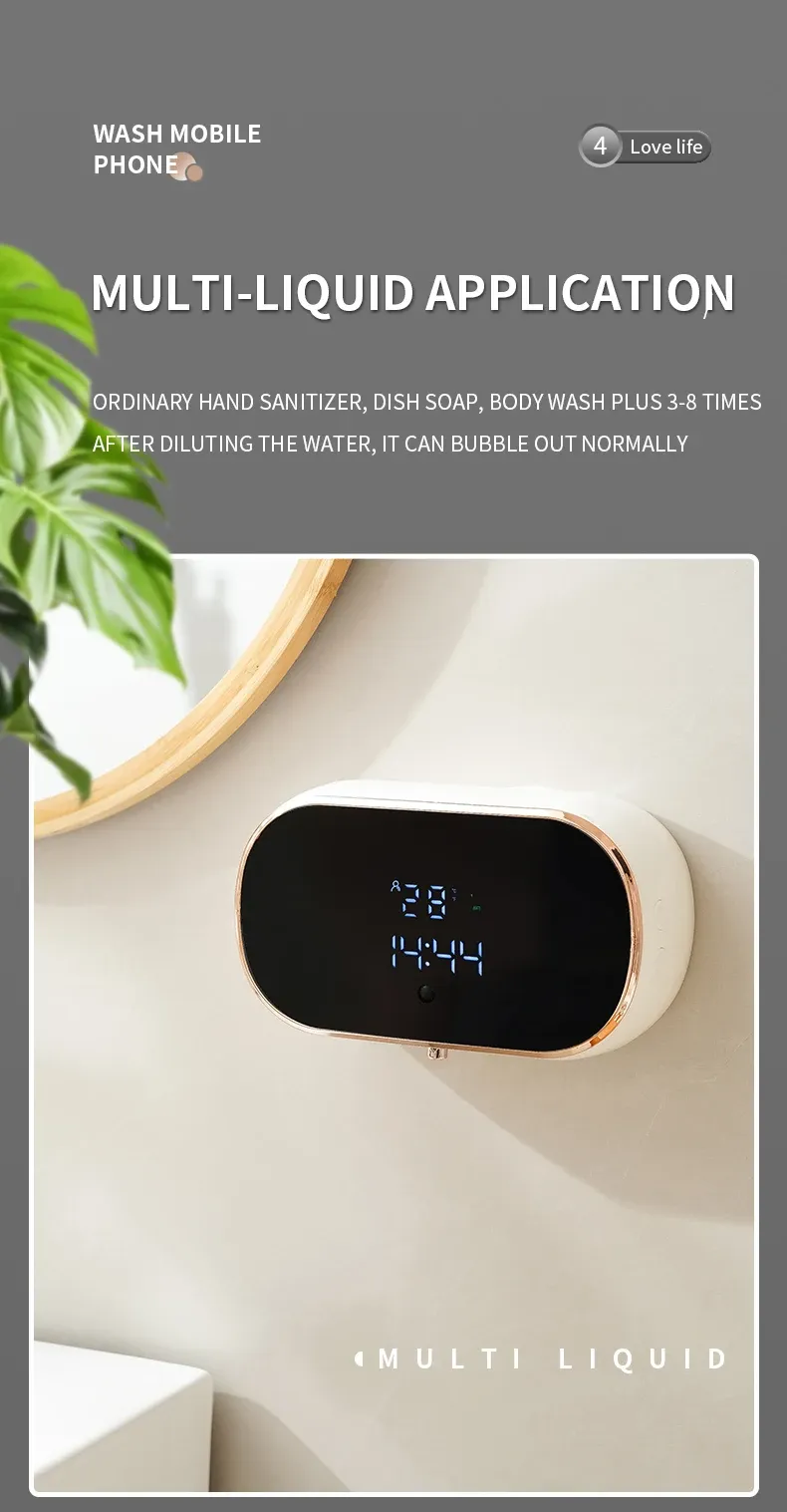 Distributeur de savon moussant dans un intérieur moderne