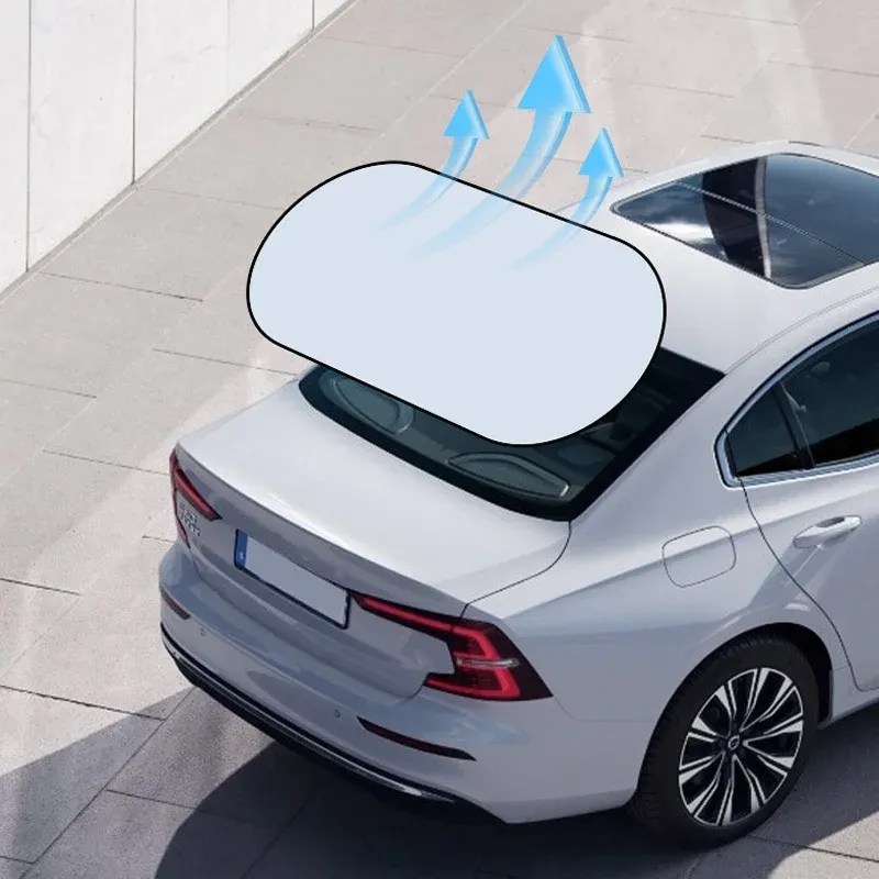 Pare-soleil magnétique installé sur une vitre latérale