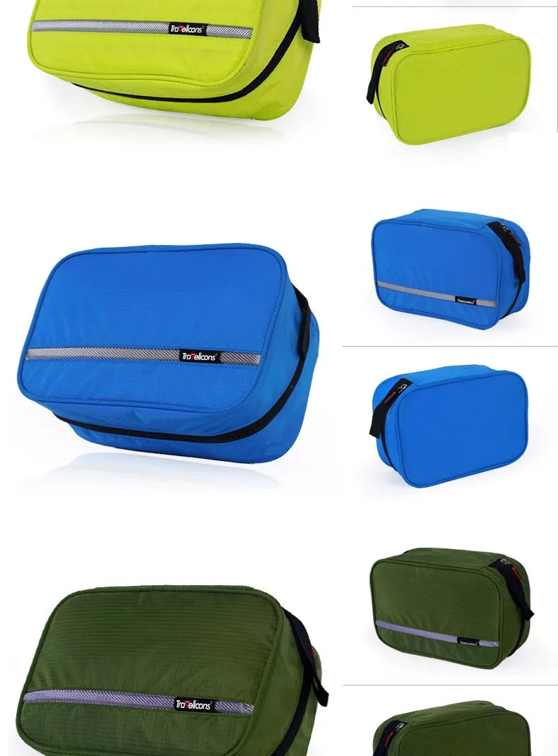 Trousse de toilette ouverte