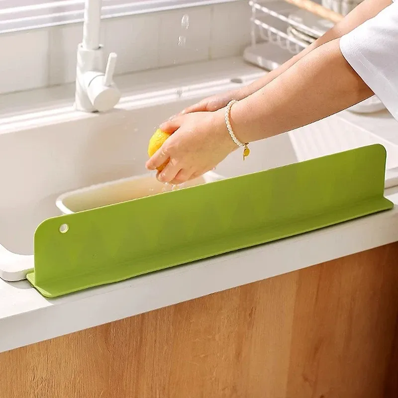 Pare-éclaboussures d'évier en silicone avec ventouse, protection anti-éclaboussures pour îlot de cuisine et salle de bain 2