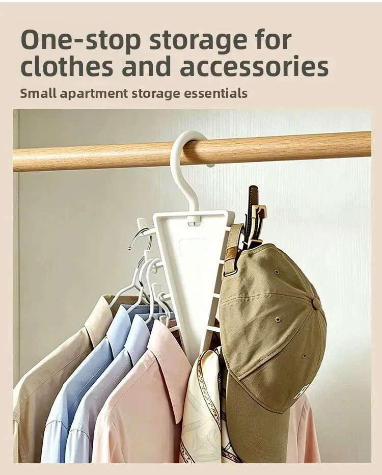 Vêtements organisés sur le porte-vêtements en V