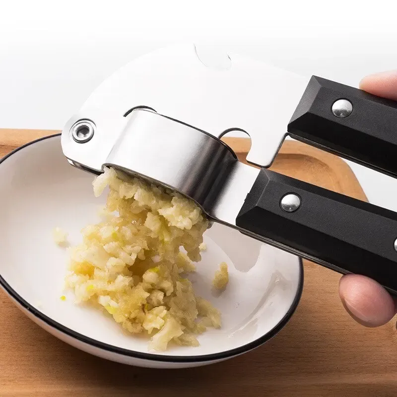 Presse-ail en acier inoxydable noir, presse manuelle pour ail, outil de cuisine créatif 5
