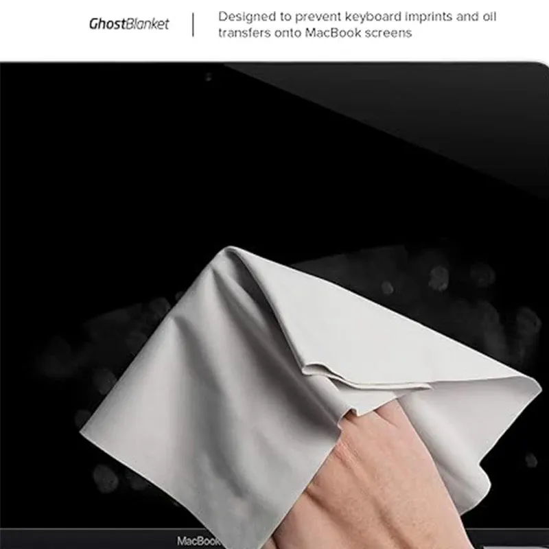 Housse de protection installée sur un clavier de MacBook