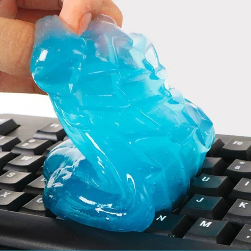 Gel utilisé sur un clavier d'ordinateur