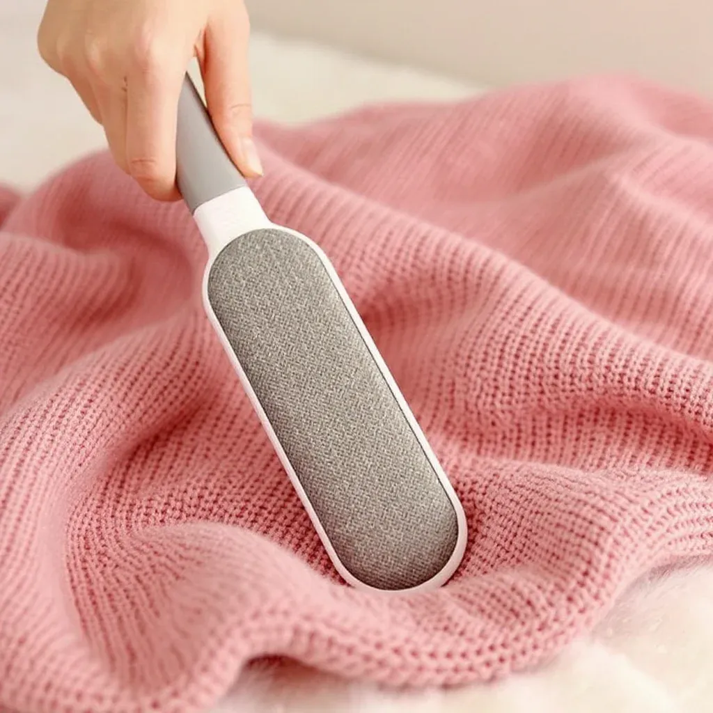 Brosse à peluches réutilisable à double face, vue d'ensemble