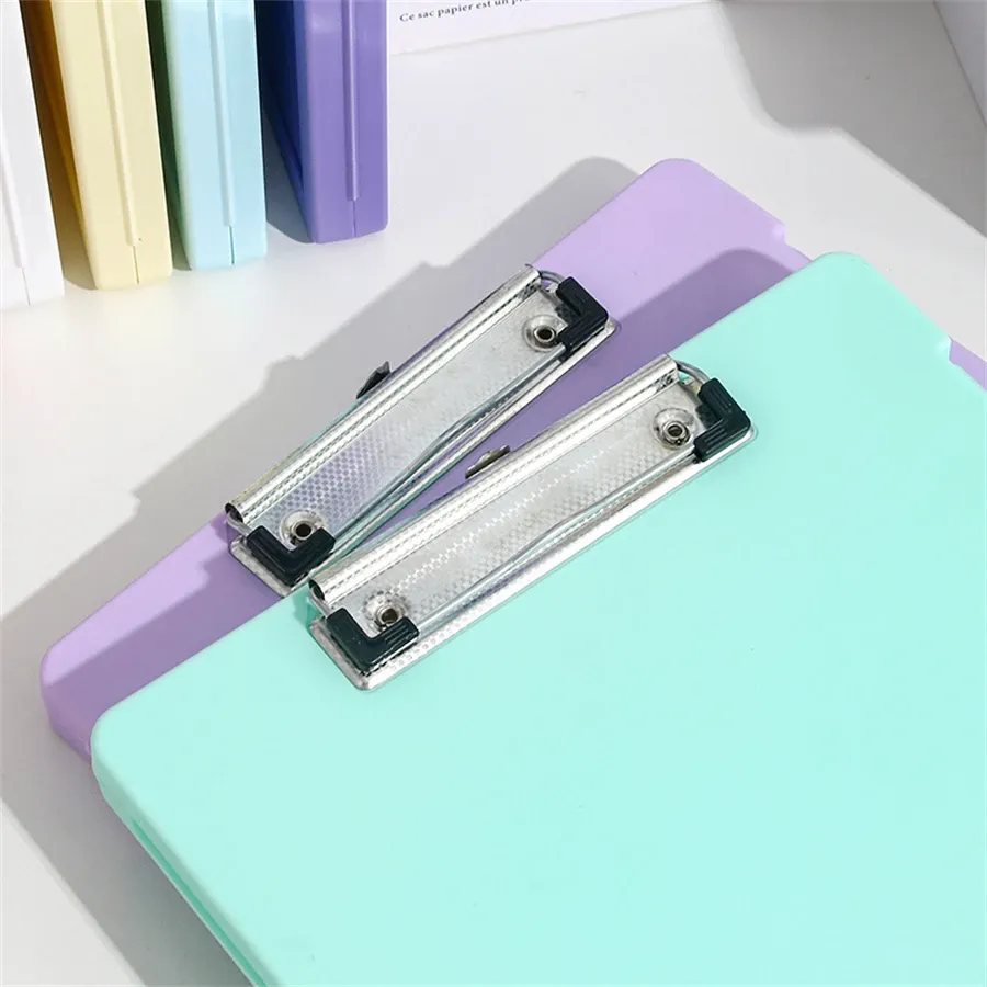 Organisateur de bureau dans un espace de travail