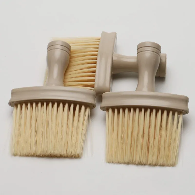 Brosse de nettoyage polyvalente à poils souples pour fenêtres, bureaux, claviers et voitures 5