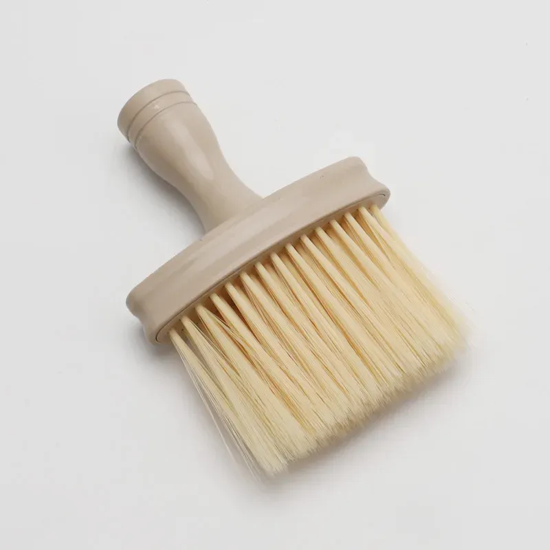 Brosse de nettoyage polyvalente à poils souples pour fenêtres, bureaux, claviers et voitures 7