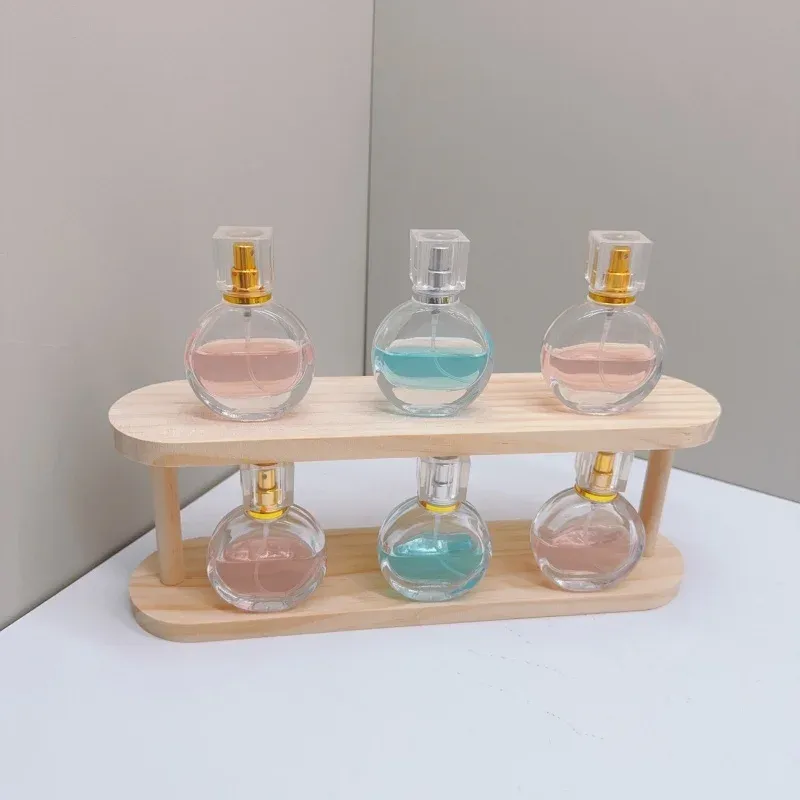 Étagère en bois pour collection de figurines
