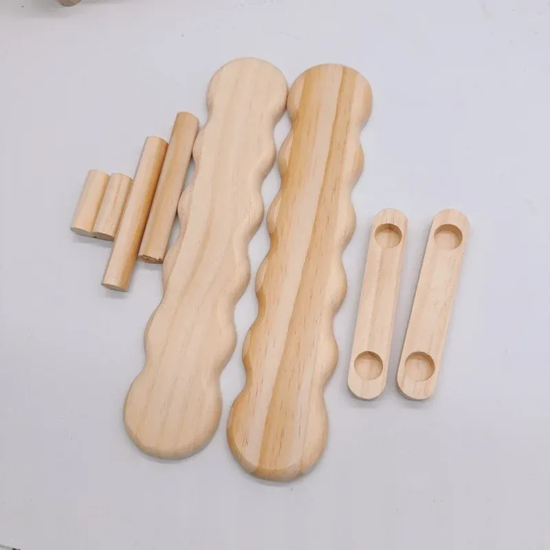 Présentoir en bois mis en scène