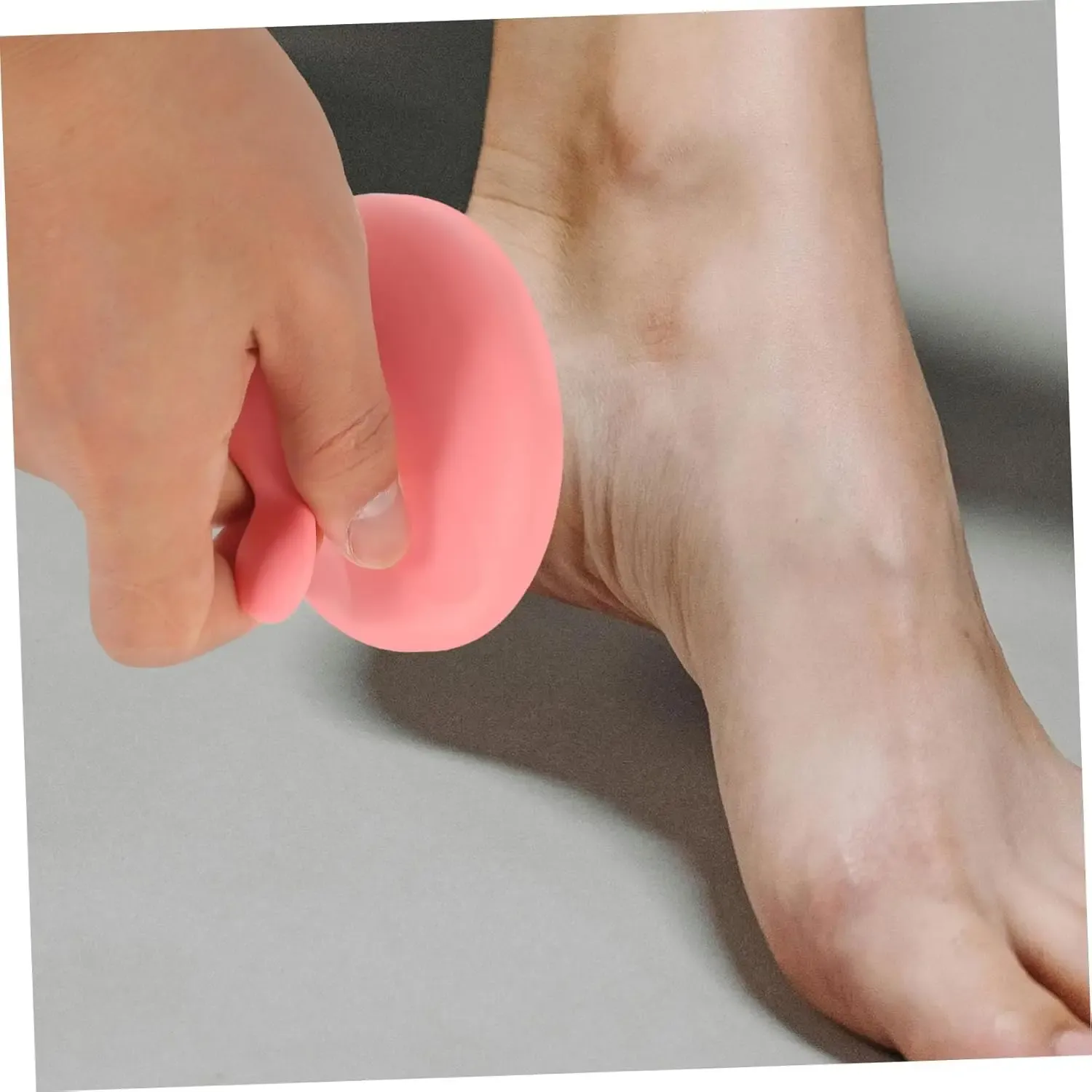 Outil de soin des pieds, prise en main