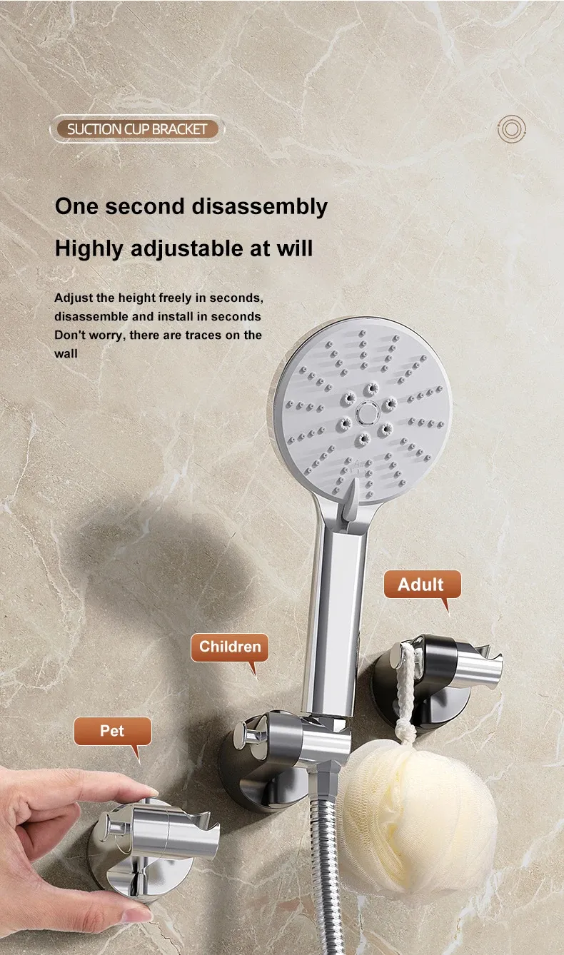 Support de douche dans un intérieur lumineux