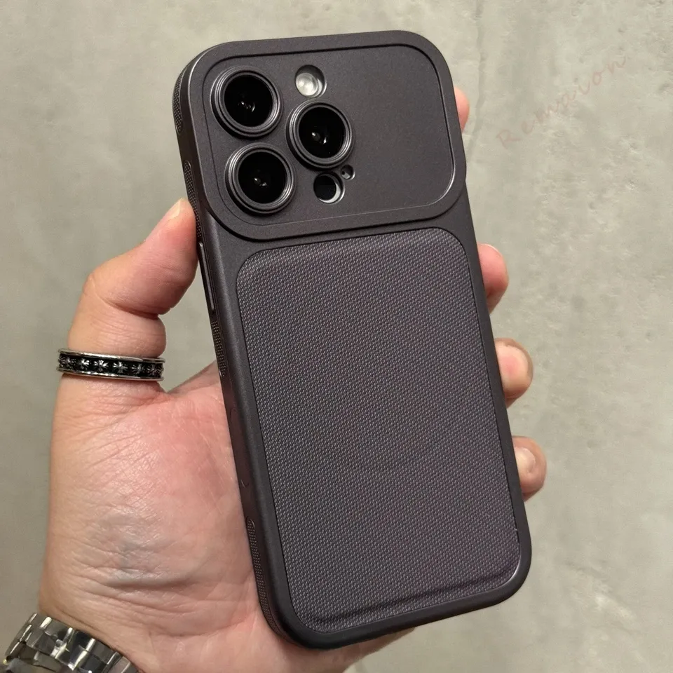 Coque magnétique, finition finale