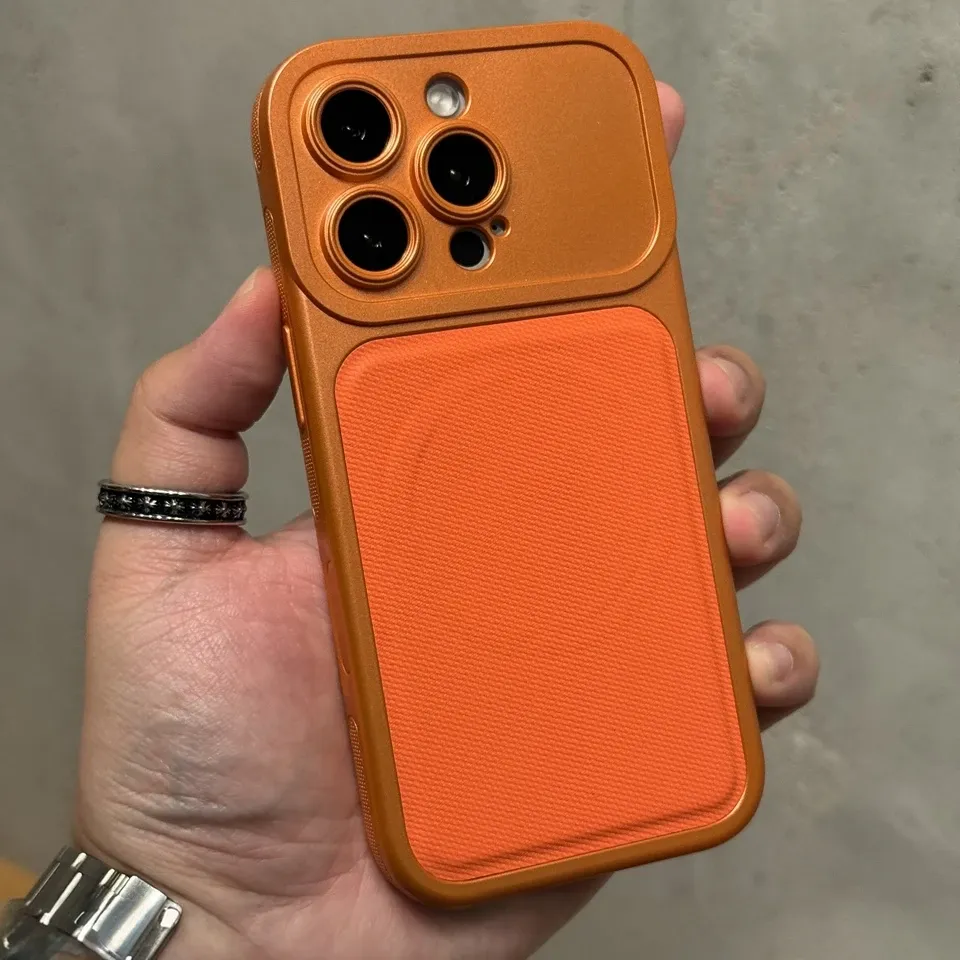 Coque magnétique en silicone pour iPhone 13, 14, 15, 16 et 17 (Pro, Pro Max), compatible MagSafe et chargement sans fil 9