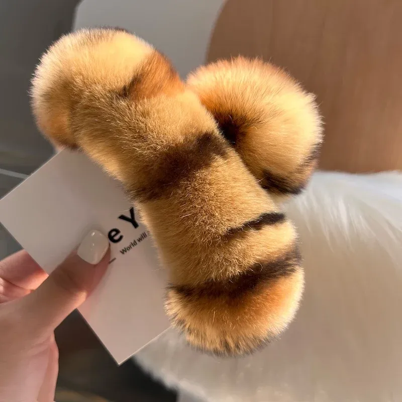 Pince à cheveux en fourrure de lapin Rex naturelle, grand modèle à griffe 5