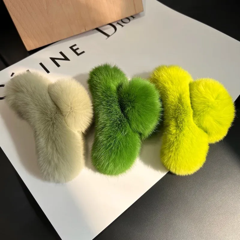 Pince à cheveux Rex, esprit contemporain