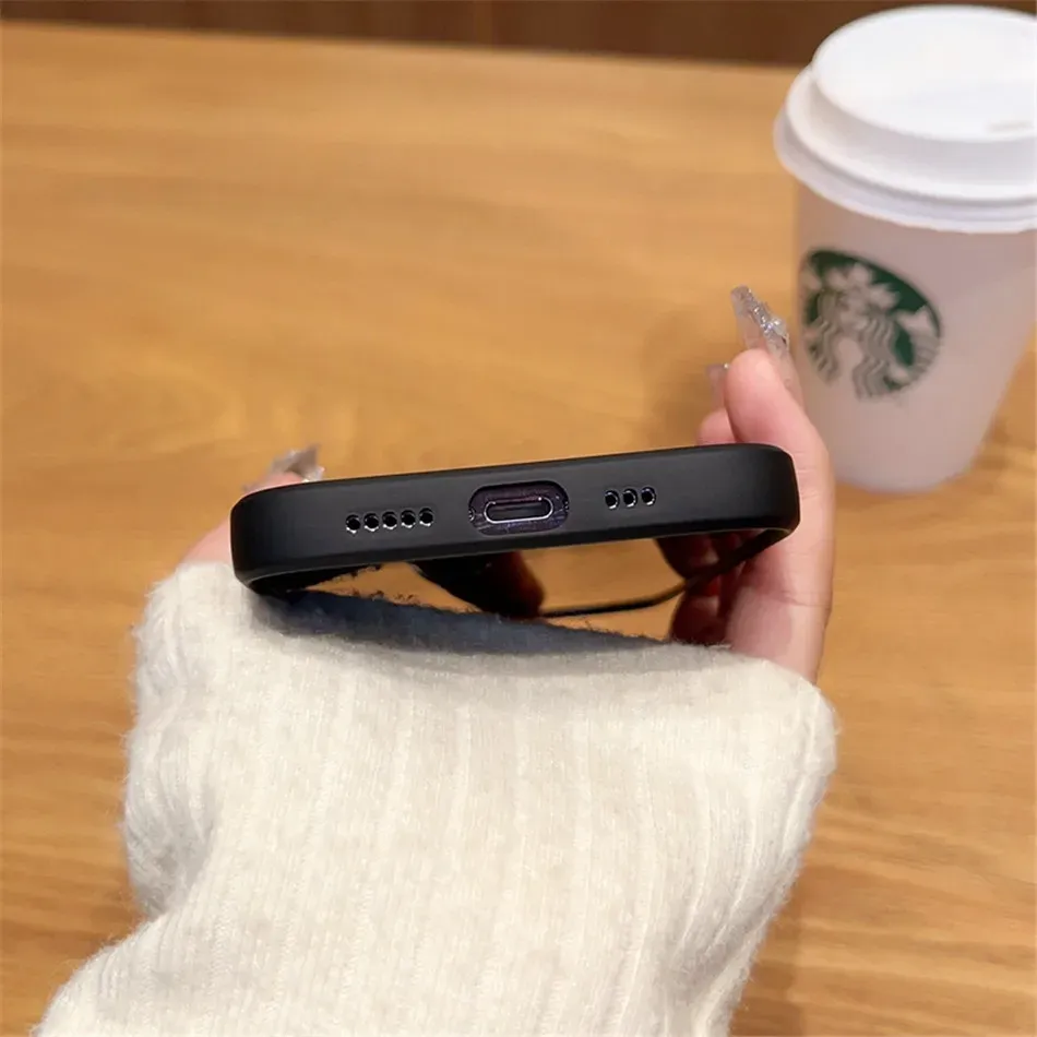 Coque magnétique sans fil en situation