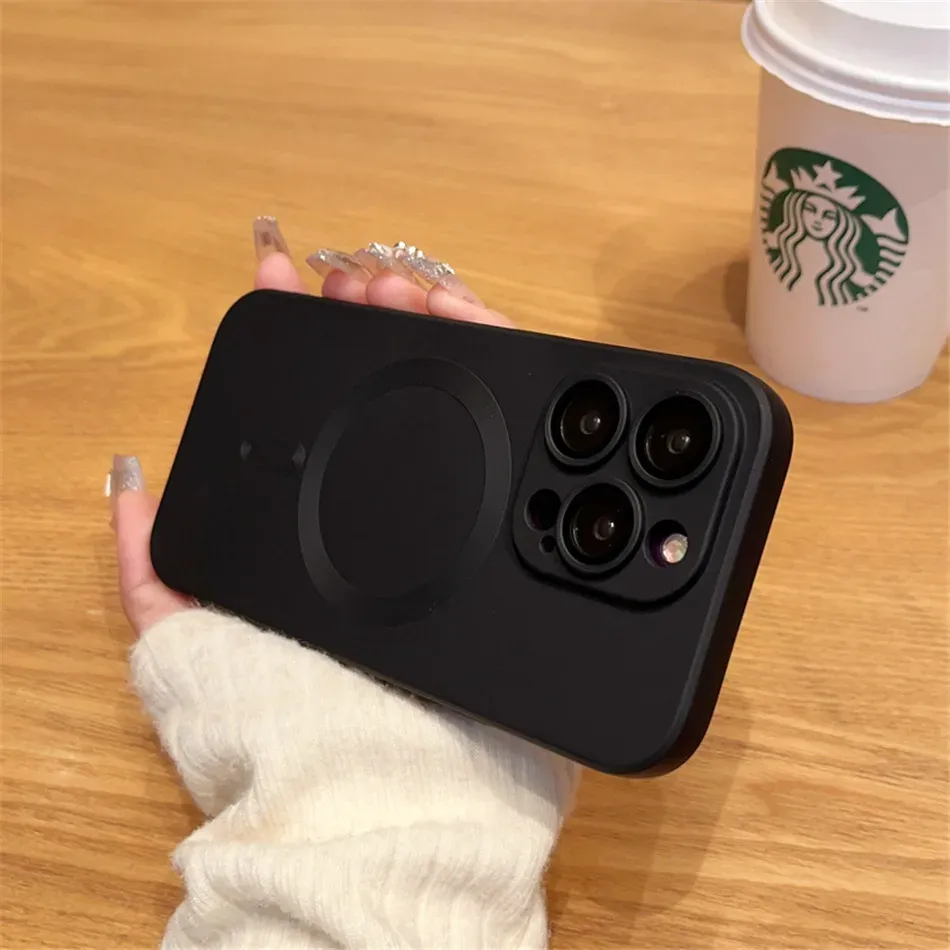 Coque magnétique MagSafe en silicone avec protection d'objectif en verre