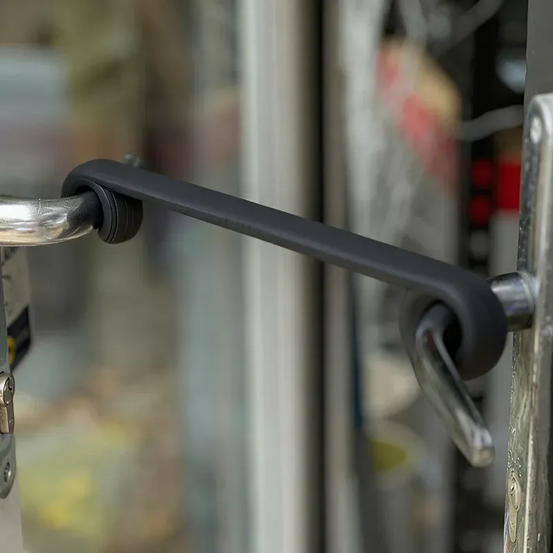 Détail du stabilisateur de porte