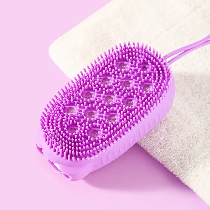 Brosse à bulles en silicone, mise en situation