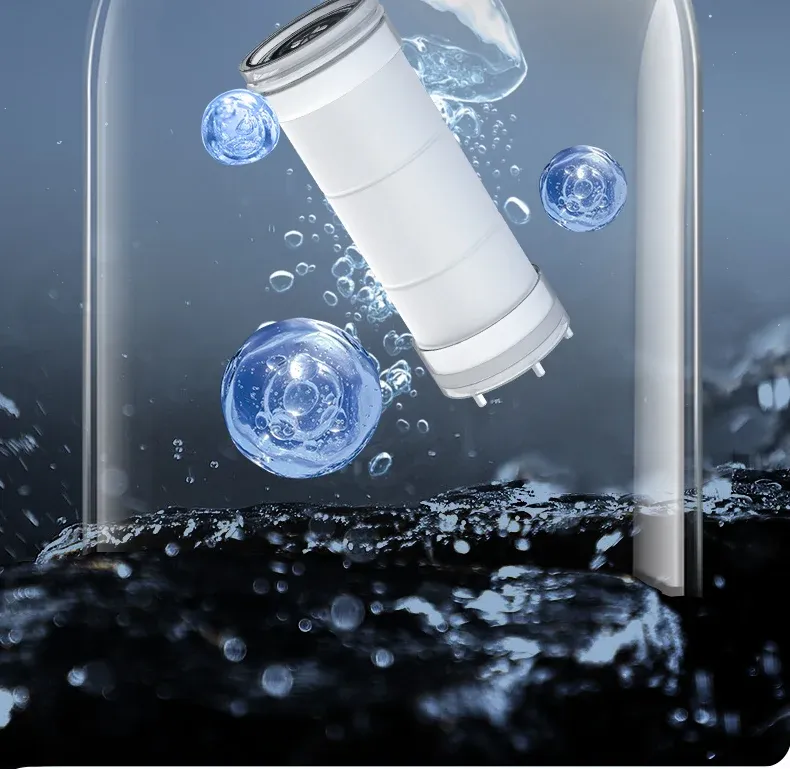 Pommeau de douche sous la lumière
