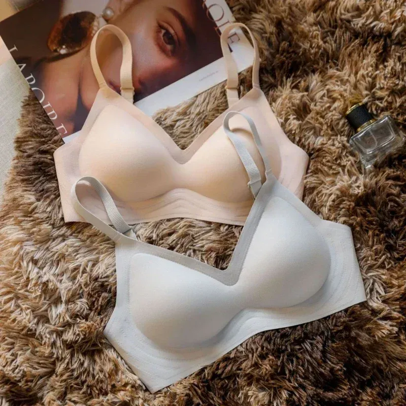 Soutien-gorge, détail du maintien