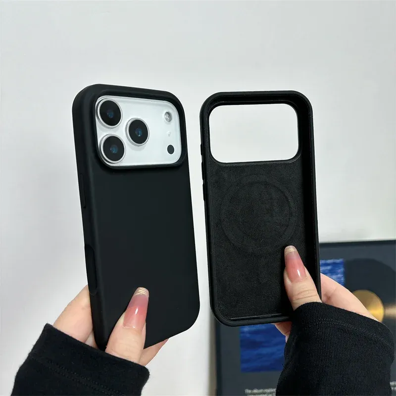 Coque magnétique en silicone liquide vue de profil