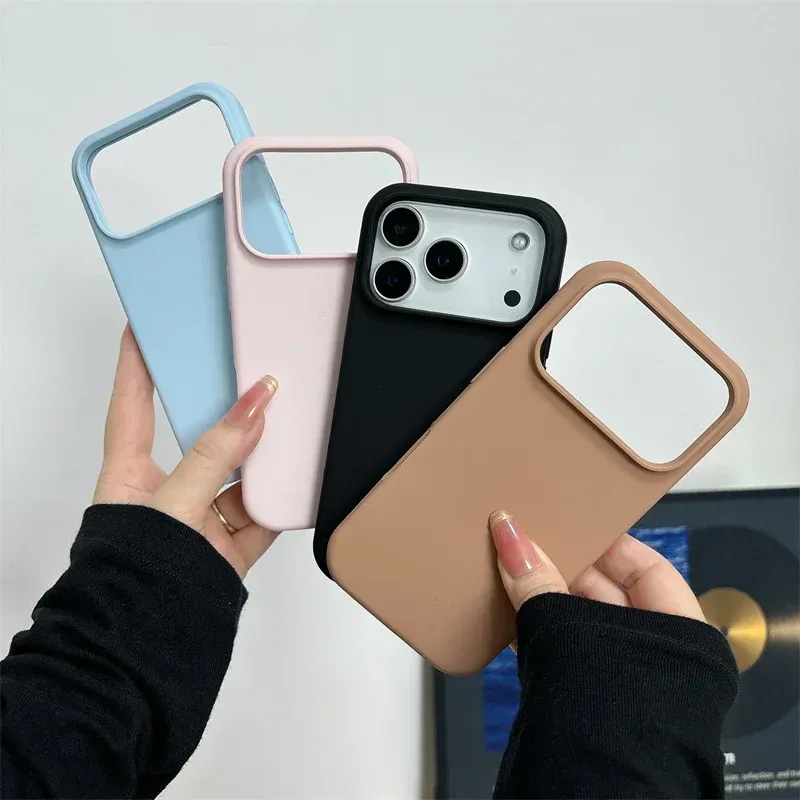 Coque magnétique pour iPhone, finition silicone