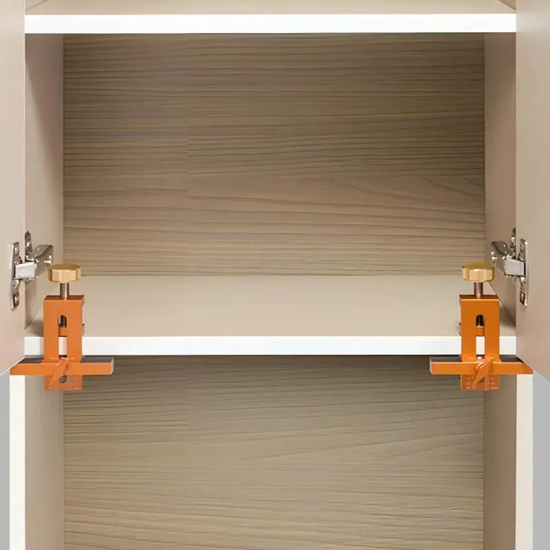 Gabarit de montage de porte d'armoire, vue d'ensemble