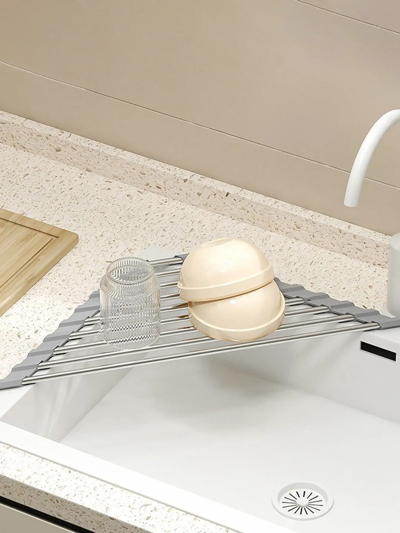 Organisateur d'évier de cuisine multifonctionnel avec système de drainage