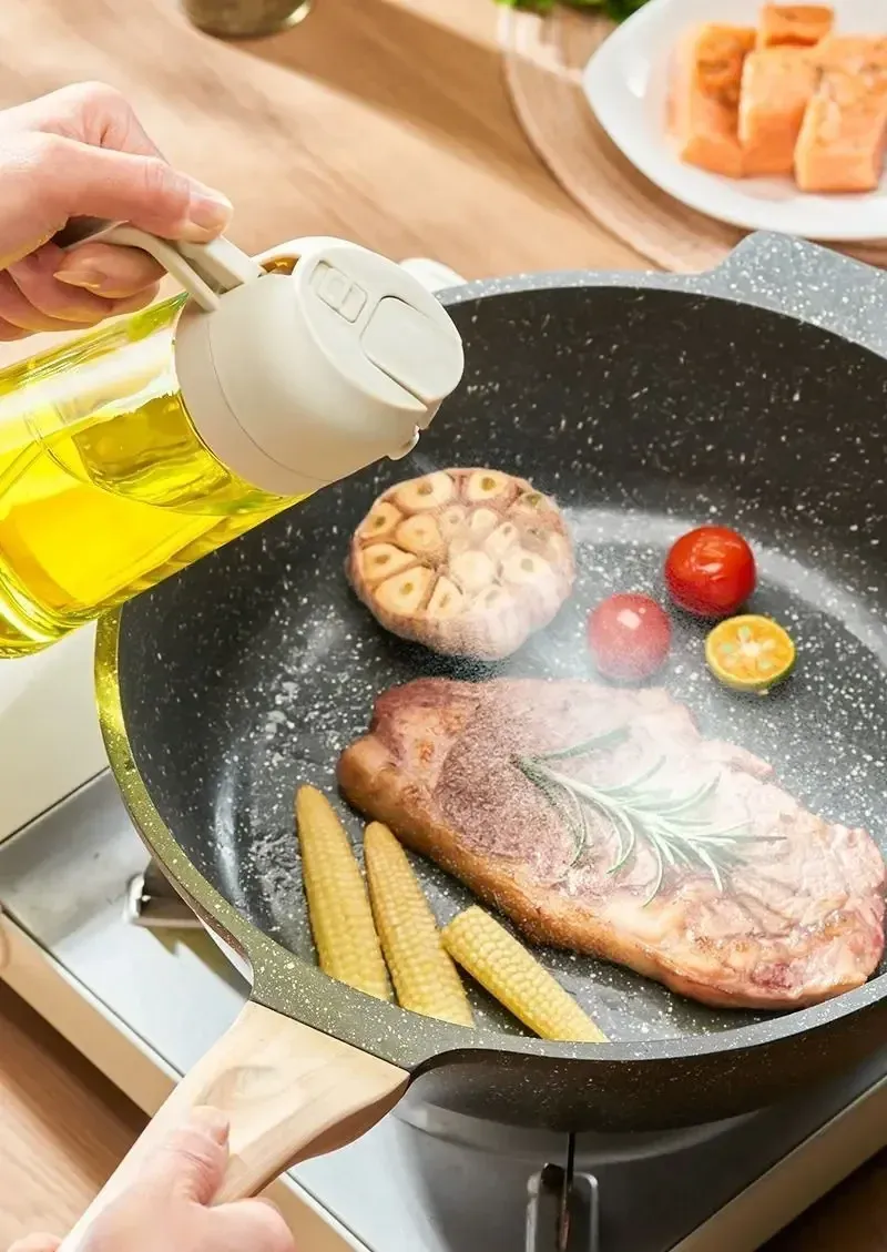 Flacon pulvérisateur d'huile en cuisine