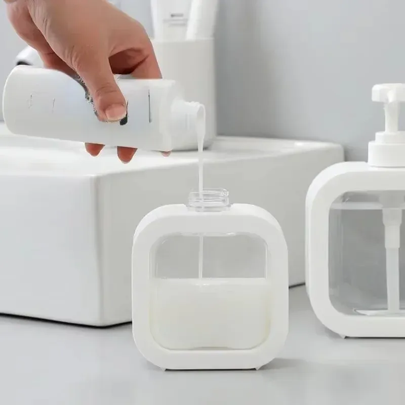 Distributeur de savon portable à pompe pour salle de bain, compatible lotion, shampoing et gel douche, idéal pour les voyages 2