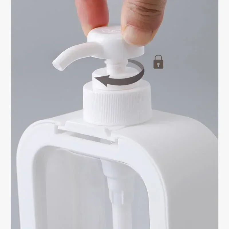 Distributeur dans une ambiance de salle de bain moderne
