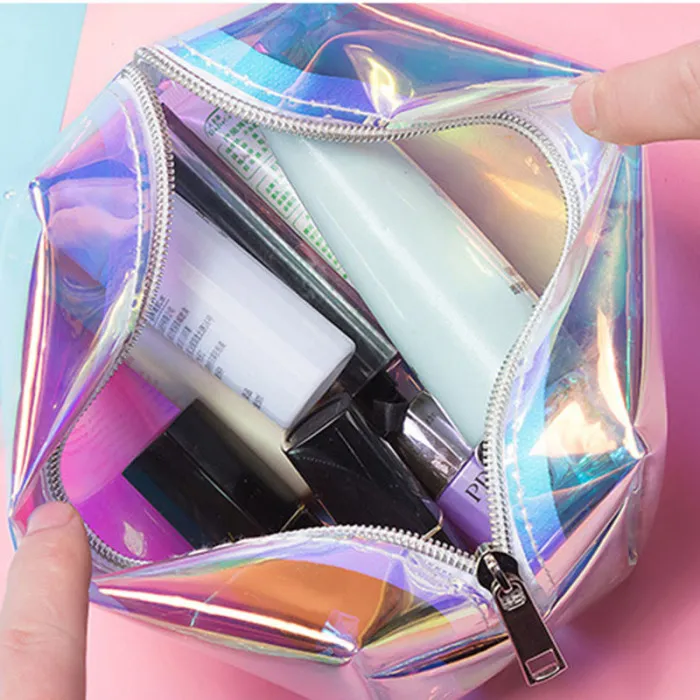 Trousse de maquillage garnie de produits de beauté