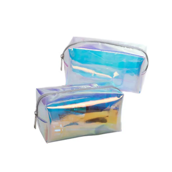 Détail de la surface irisée de la trousse